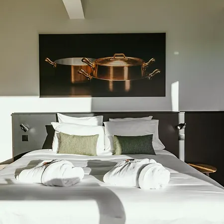 Cc Nomie Hotel Restaurant Dinant Room photo