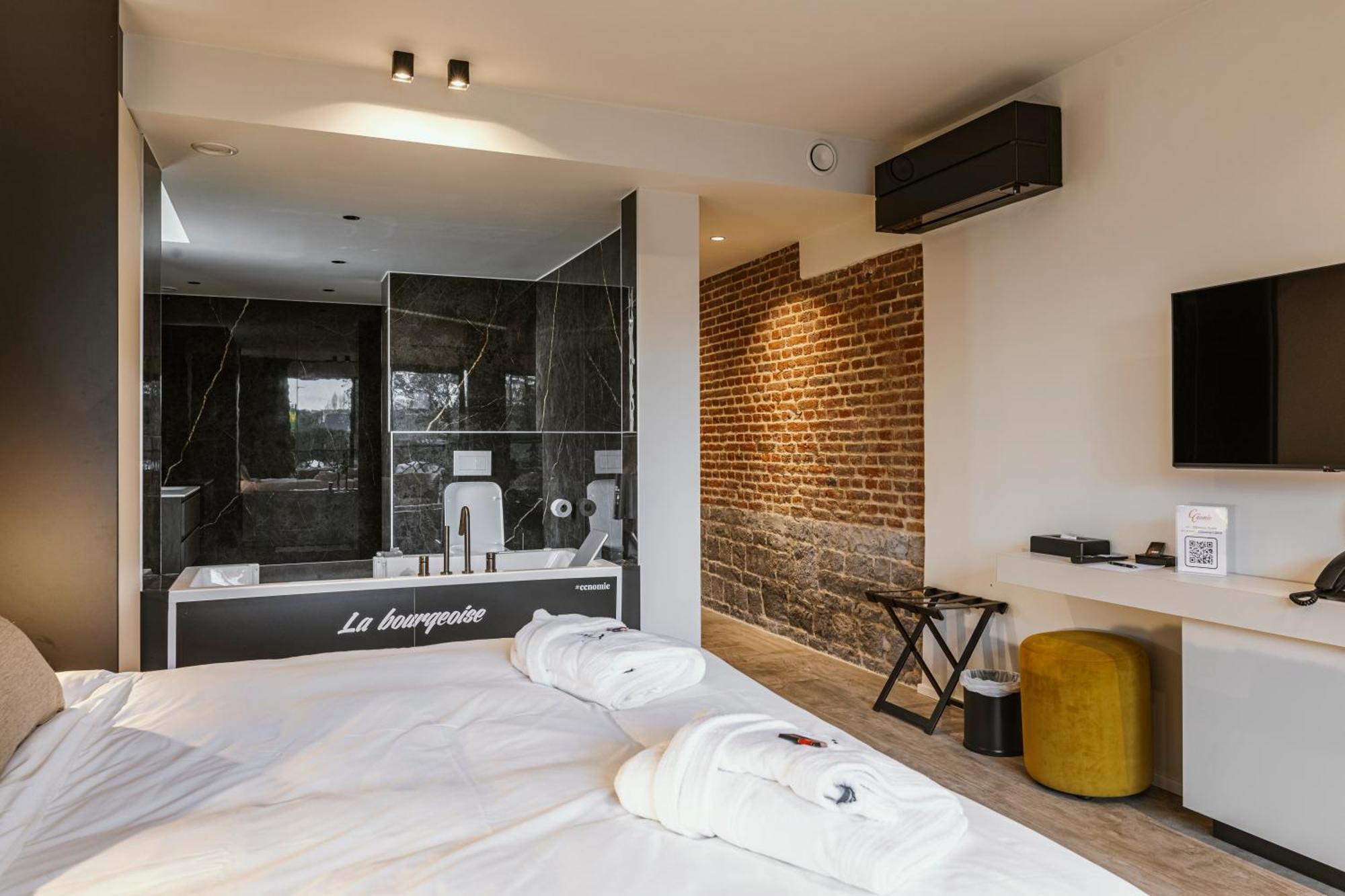 Hotel Cc Nomie Restaurant 4*